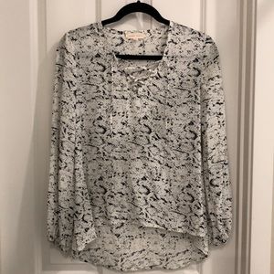 Black and white reptile print flowy top